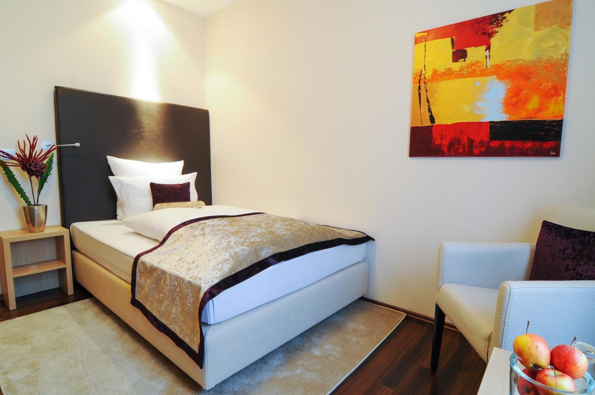 Hotel Merkur Baden-Baden Room photo